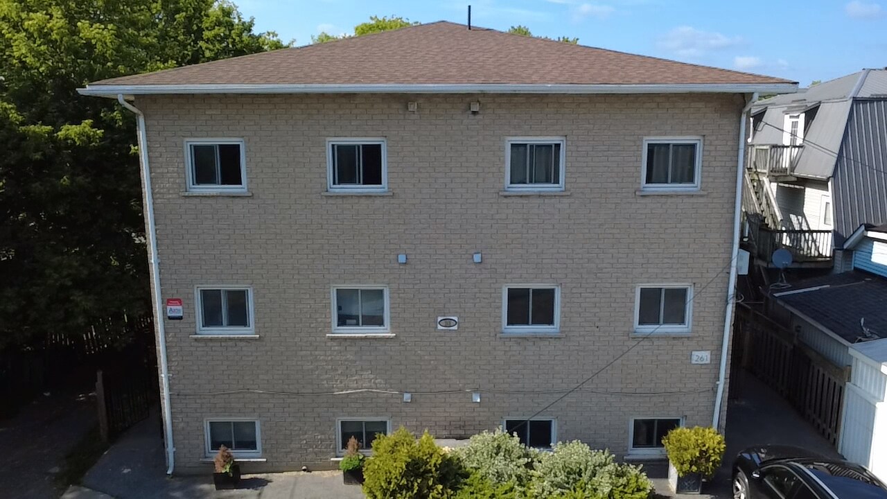 261 Colborne St in Kingston, ON - Building Photo