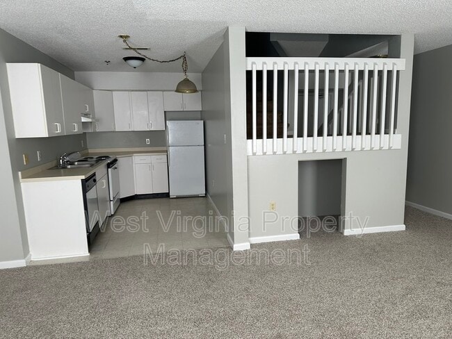 104 N 8th St in Princeton, WV - Building Photo - Building Photo