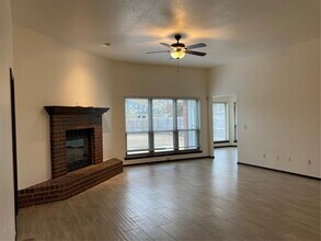 405 Rhoades Ct in Norman, OK - Building Photo - Building Photo