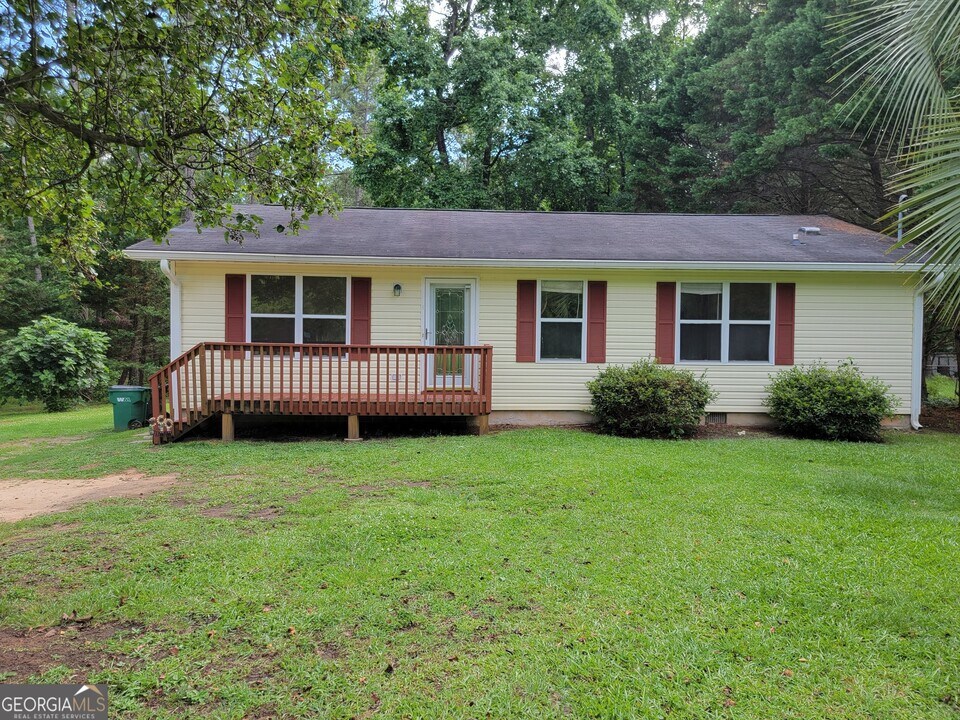 104 Denhaven Dr in Milledgeville, GA - Foto de edificio