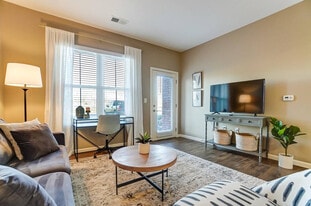 4788 Holmes St in Dublin, OH - Building Photo