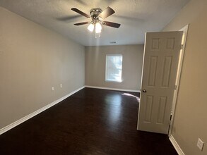 605 Highlands St in College Station, TX - Building Photo - Building Photo