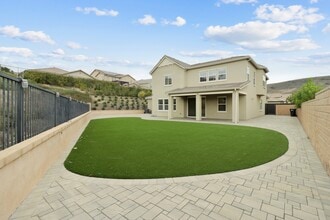 3511 Pear Ct in Simi Valley, CA - Foto de edificio - Building Photo