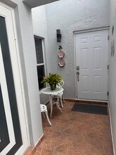 13206 NW 8th Ter in Miami, FL - Building Photo - Building Photo