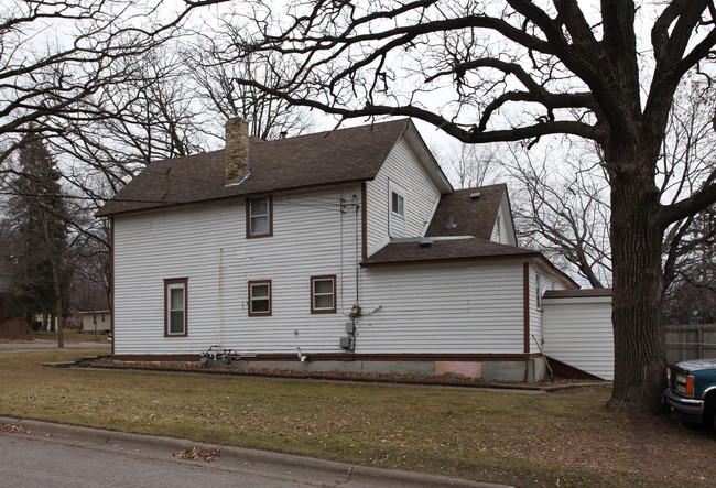 521 N 2nd Ave in Sauk Rapids, MN - Building Photo - Building Photo