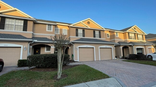 property at 1418 Summergate Dr