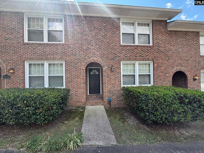 property at 2546 Lee St