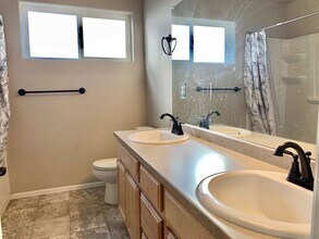 10322 17th St in Greeley, CO - Building Photo - Building Photo