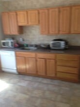 98 Forest Hills St, Unit 2 in Boston, MA - Foto de edificio - Building Photo