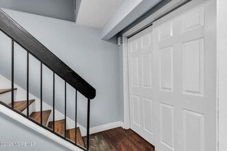 54 Ellen Heath Dr in Matawan, NJ - Building Photo - Building Photo