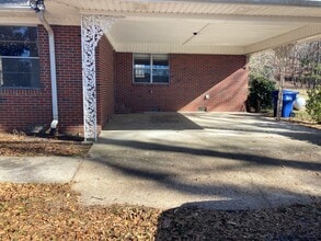 11440 U.S. Hwy 431 in Wellington, AL - Building Photo - Building Photo