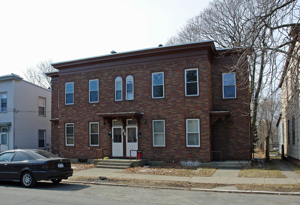 44 Garner St in Cohoes, NY - Building Photo