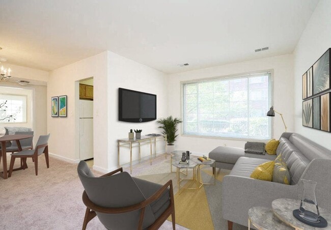 River Hill Apartments in Washington, DC - Foto de edificio - Building Photo