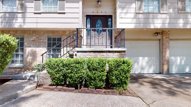 2139 Middle Creek Dr