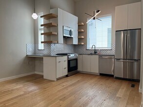 913 Duncan Ln in Austin, TX - Building Photo - Building Photo