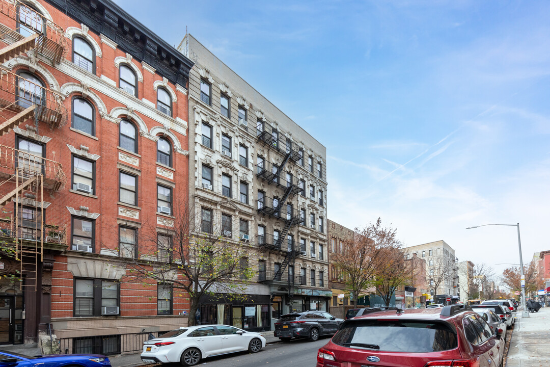 274 S 2nd St in Brooklyn, NY - Building Photo