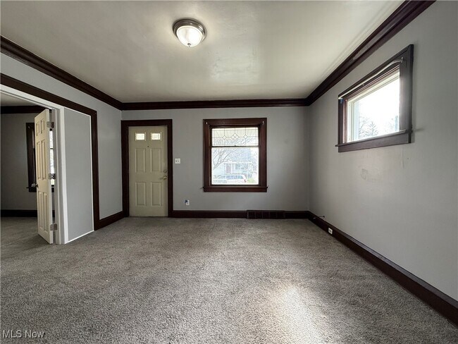 4024 E 143rd St in Cleveland, OH - Foto de edificio - Building Photo