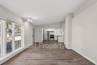 7348 Lynn Ave in University City, MO - Building Photo - Building Photo