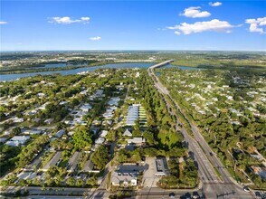 1014 SW 35th St in Palm City, FL - Building Photo - Building Photo