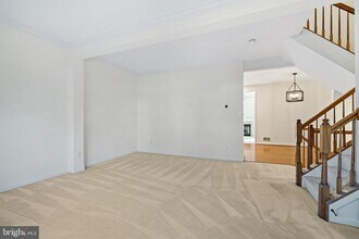 7728 Effingham Square in Alexandria, VA - Building Photo - Building Photo