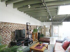 23 Stanhope St, Unit 5A in Boston, MA - Building Photo