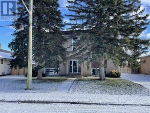 136 Wilton Ave in Welland, ON - Building Photo - Building Photo