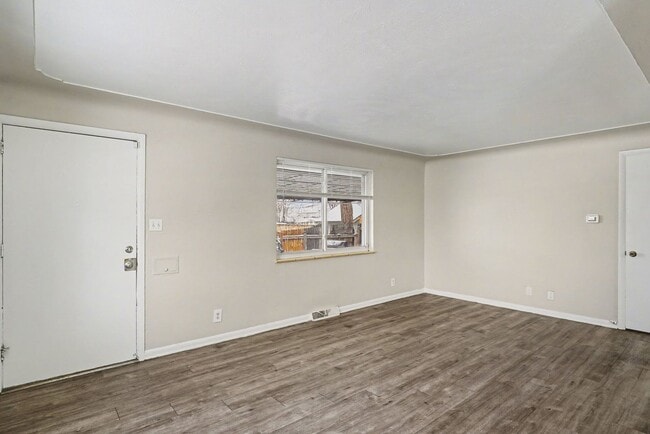 209 S Eliot St in Denver, CO - Building Photo - Building Photo