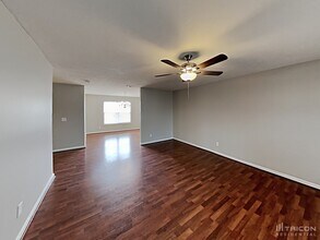 225 Quiet Ln in La Vergne, TN - Building Photo - Building Photo