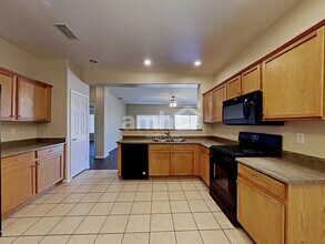 5526 W Pecan Rd in Phoenix, AZ - Foto de edificio - Building Photo