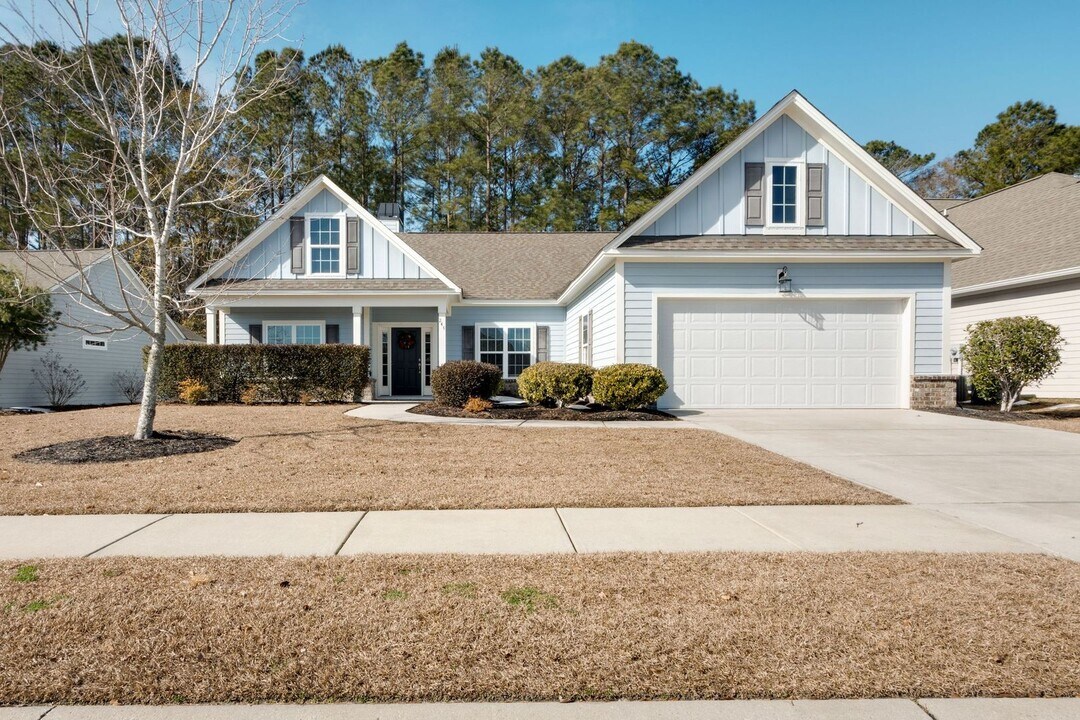 244 Station Pkwy in Bluffton, SC - Building Photo