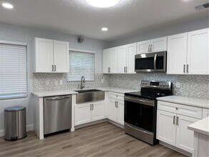 1947 Chenango Ave in Clearwater, FL - Building Photo - Building Photo