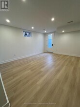 1039 Caven St in Mississauga, ON - Building Photo - Building Photo