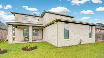 3531 Matterhorn Dr in Katy, TX - Building Photo