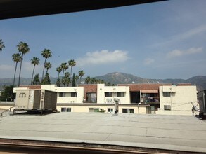1128 Linden Ave in Glendale, CA - Building Photo - Building Photo