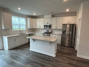1041 Shoreside Dr in Durham, NC - Building Photo - Building Photo