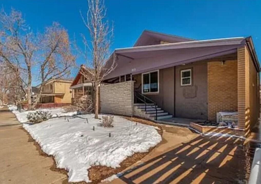 868 S Pearl St, Unit 2 in Denver, CO - Foto de edificio