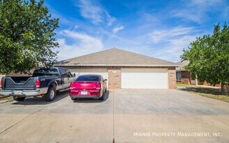 515 N Clinton Ave in Lubbock, TX - Building Photo