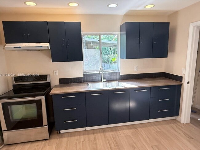 287 NE 118th Terrace in Miami, FL - Building Photo - Building Photo