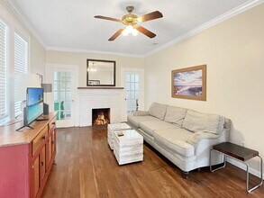 521 E 49th St in Savannah, GA - Building Photo - Building Photo