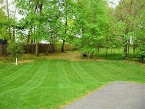 90 Central St in East Bridgewater, MA - Building Photo - Building Photo