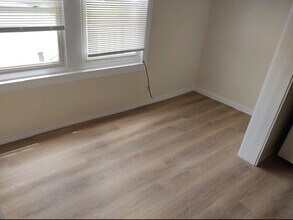 56 Park St, Unit 2 in Orono, ME - Building Photo - Building Photo
