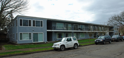 Sheridan Plaza in Albany, OR - Foto de edificio - Building Photo