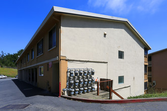 95 Ward Ct in Daly City, CA - Building Photo - Building Photo