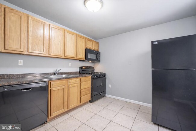 48 E Scott St in Riverside, NJ - Building Photo - Building Photo