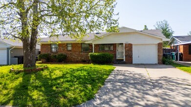 2604 SW 65th St in Oklahoma City, OK - Building Photo - Building Photo