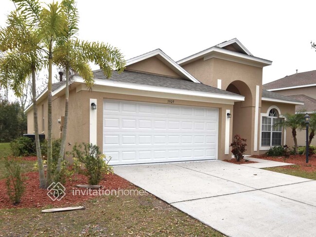 3909 101st Ave E in Parrish, FL - Building Photo - Building Photo