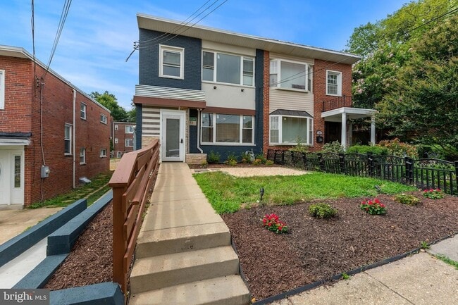 53 Victor St NE in Washington, DC - Building Photo - Building Photo