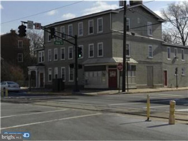 property at 200 E Broad St