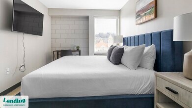 2021 10th Ave S in Birmingham, AL - Foto de edificio - Building Photo