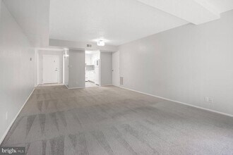 7661 Provincial Dr in McLean, VA - Building Photo - Building Photo